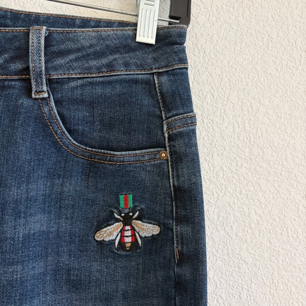 Bee Embroidered Jean Womens 27 x 27 Blue Tapered Stretch Denim Designer Inspired - Picture 3 of 12